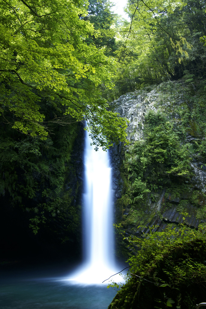 天城を越えて浄連の滝
