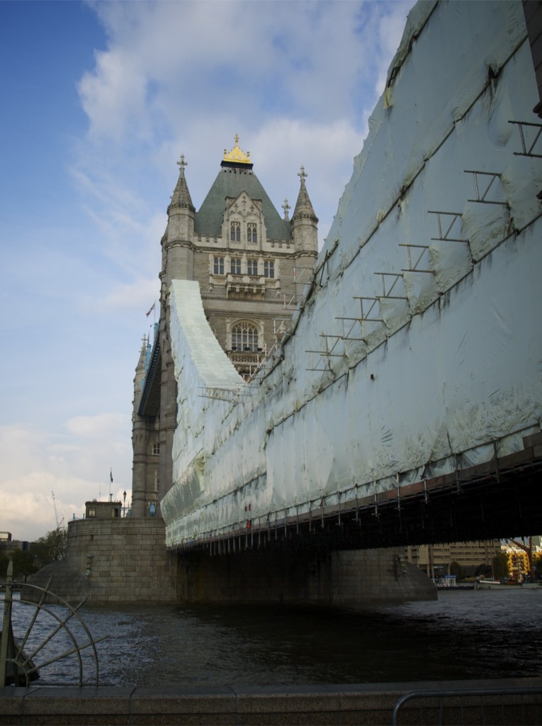 "Tower bridge"