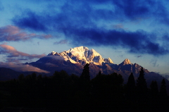 玉龍雪山