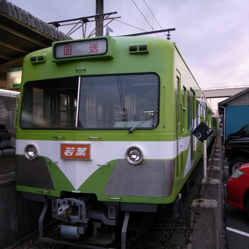 緑色の電車
