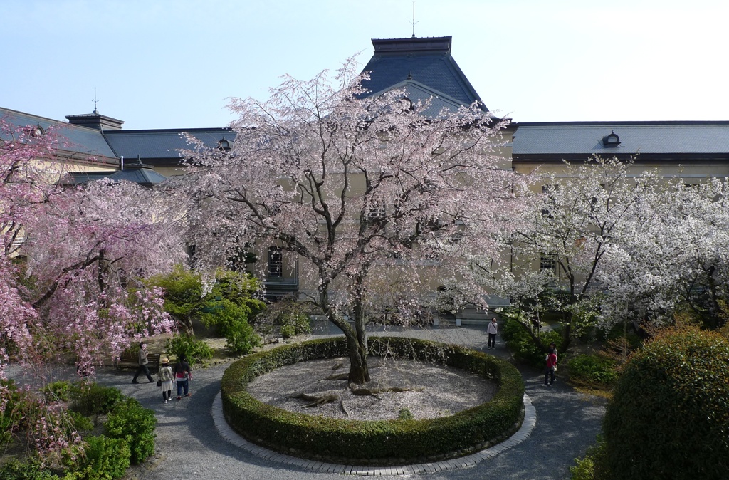 京都府庁