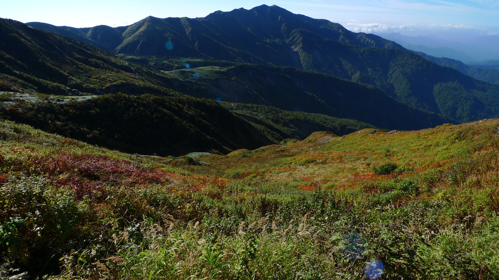 白山別山を望む