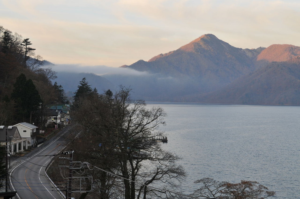 中禅寺湖の朝