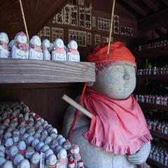 松戸市の本土寺　お地蔵さんカラー