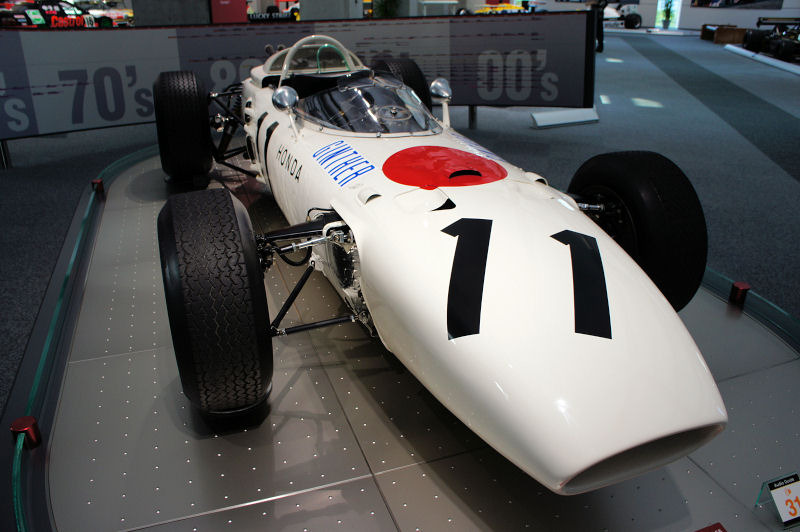 HONDA  RA272