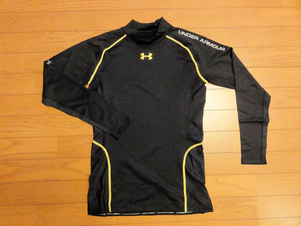 UNDER ARMOUR  CGジーラスコンプレッションLSモック