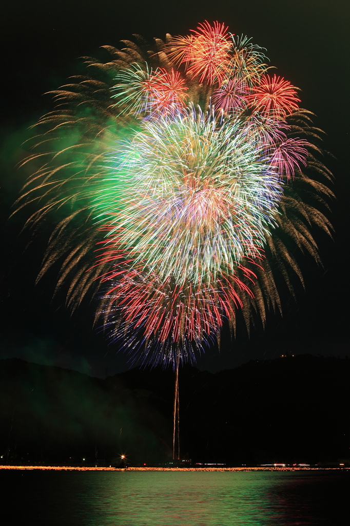 みなと祭り夜の大輪