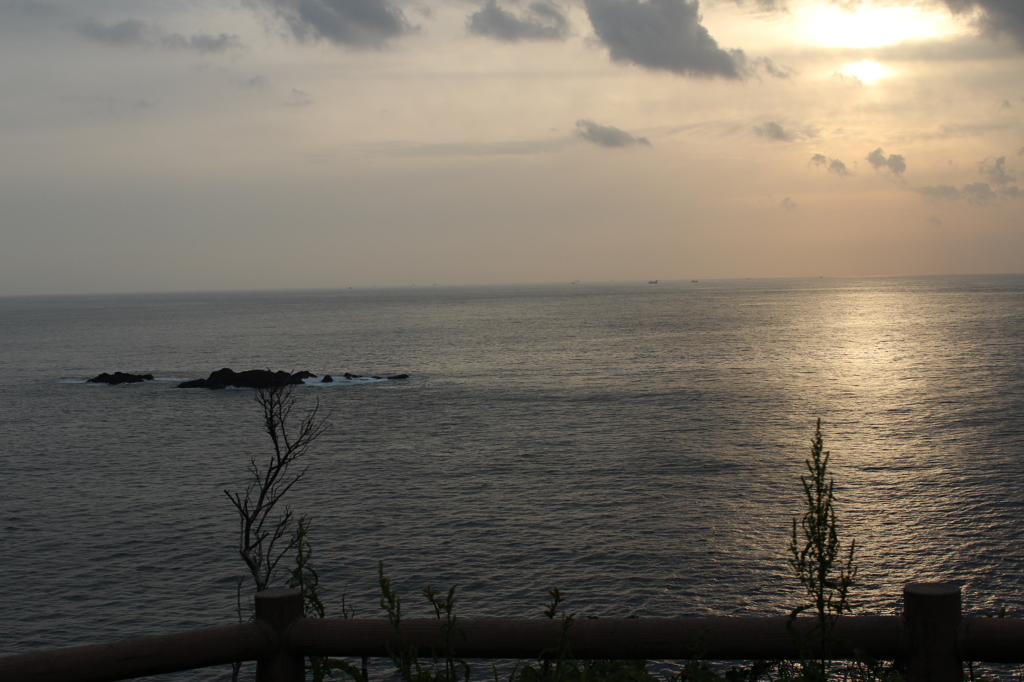 樫野崎の朝