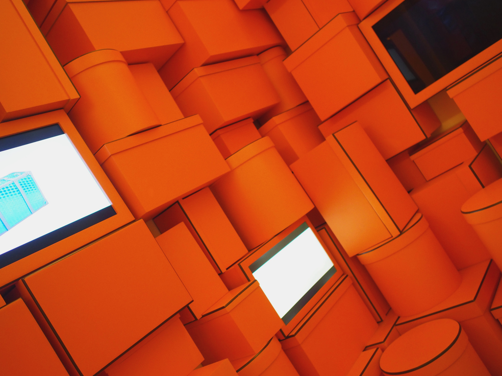 HERMES　WALL
