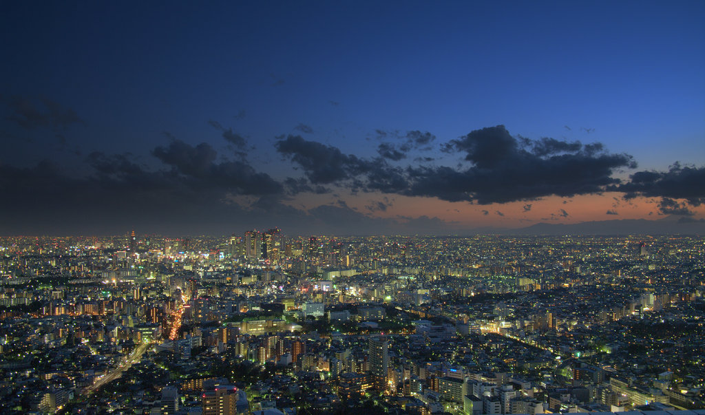 東京黄昏時 III