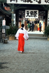 初の巫女装束