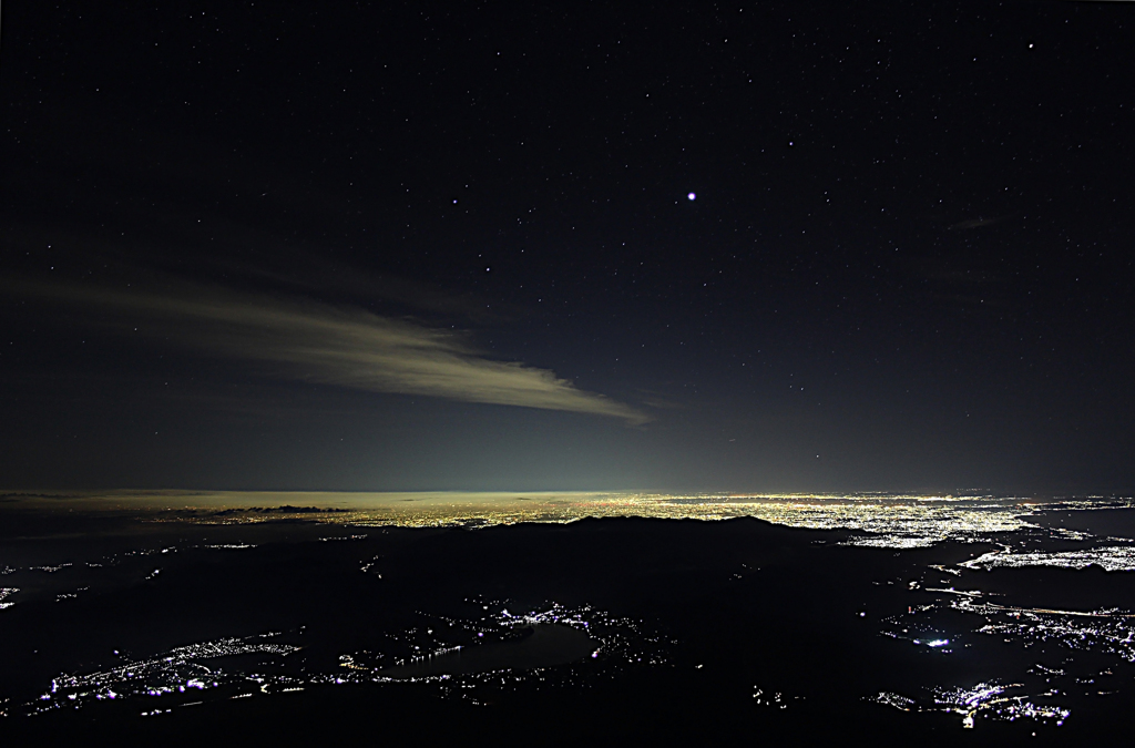山頂の夜景