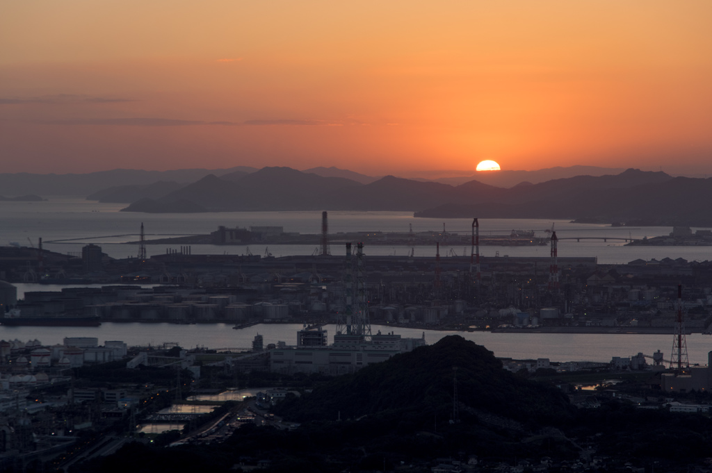 倉敷　水島コンビナート夕景