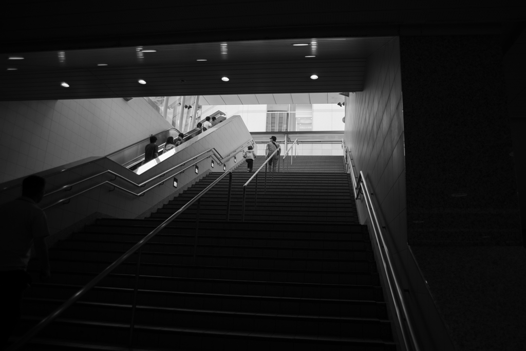 鹿児島中央駅から地下通路へ