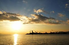 工場地帯の夕暮れ