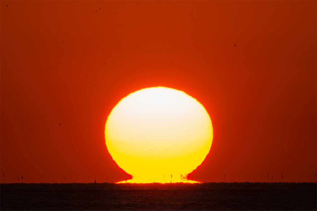 ダルマ夕陽