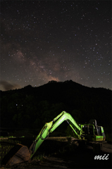 夜の重機
