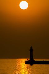 灯台と夕陽　その2