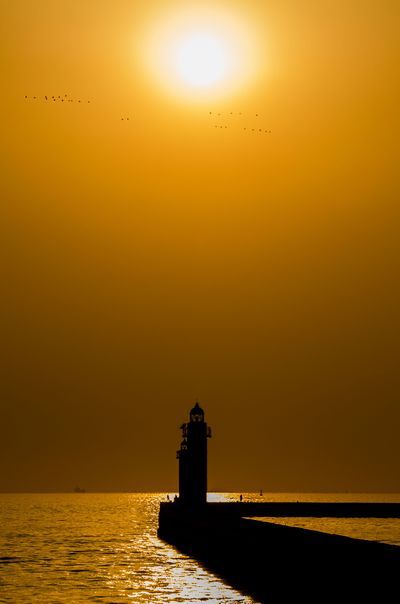 灯台と夕陽　その1