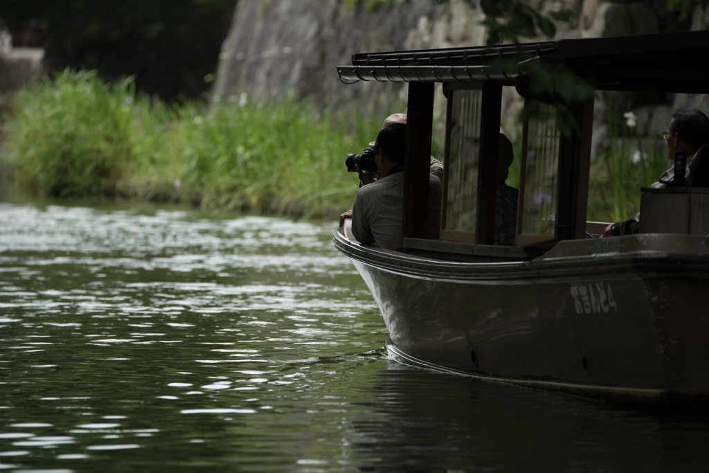 ゆったりと流れるカメラマン