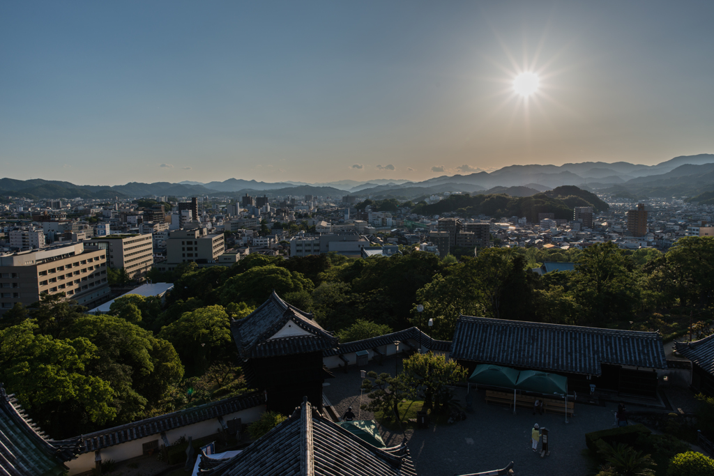 高知城天守閣より
