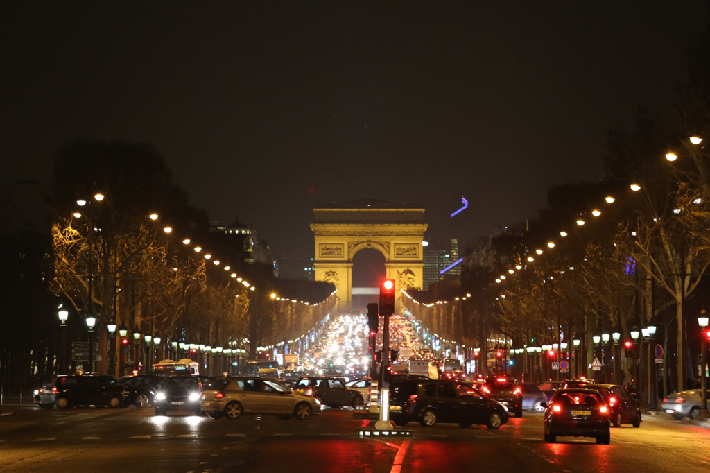 Paris22 Les Champs- Élysées