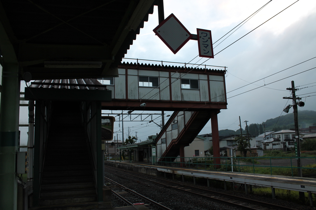 下湯沢駅　ホーム　2/2