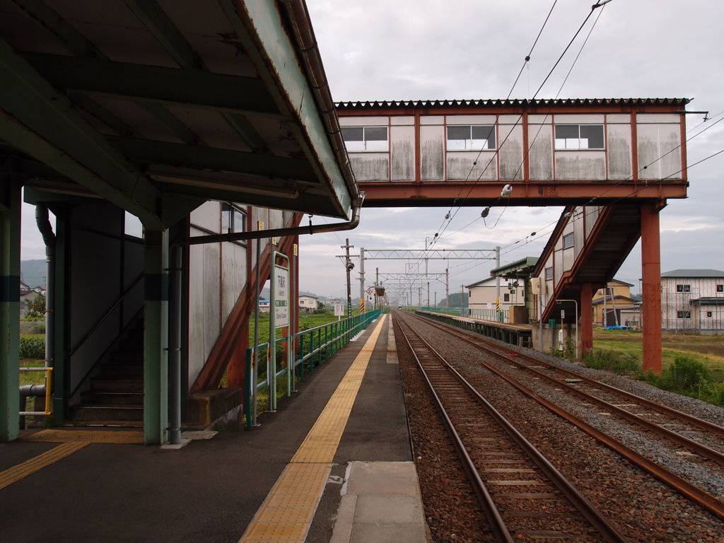 下湯沢駅　ホーム　1/2