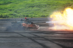 2013 総合火力演習 予行　Type 10　スラローム射撃