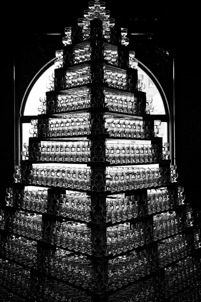 グラスタワーに注がれたのは清掃係さんの溜息だろうか。