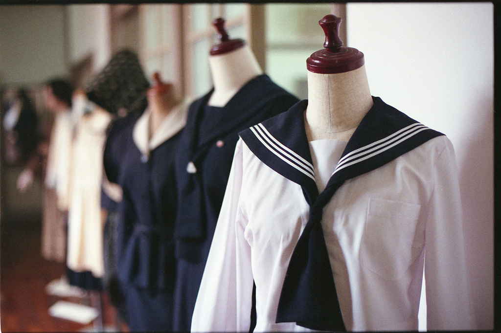 制服