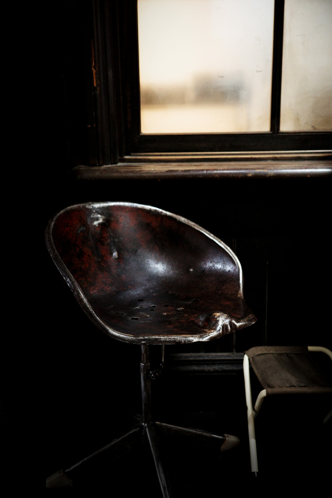旧明倫小学校～old chair