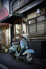 ベスパの似合う街角