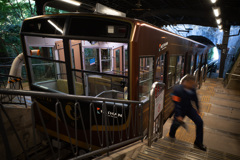 八幡宮山上駅