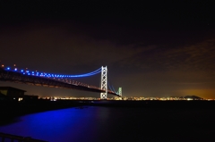 明石海峡大橋と神戸の夜景