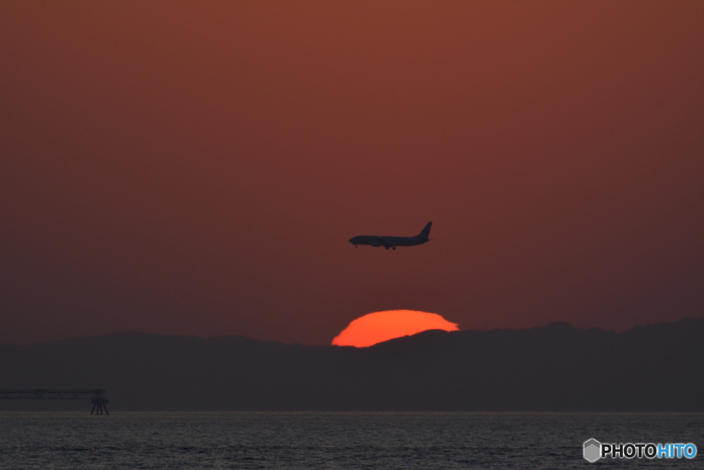 2018-5-4 夕日と飛行機3　　B737