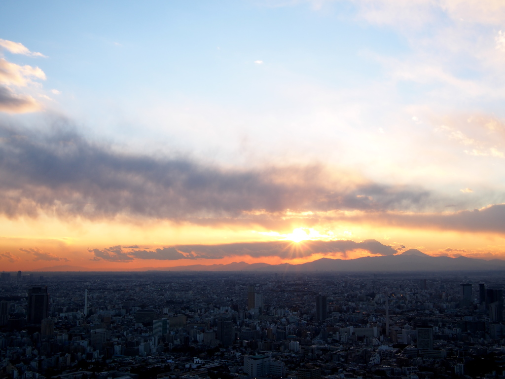 六本木ヒルズ　スカイデッキからの夕焼け