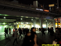 新橋駅前帰宅ラッシュ