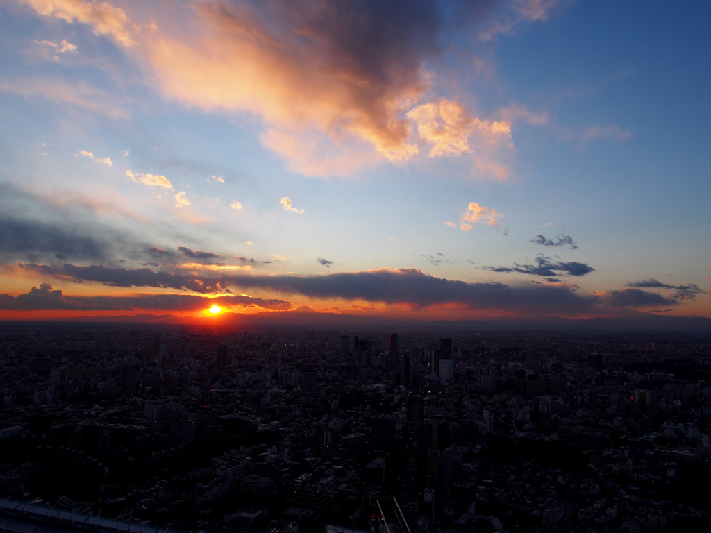 六本木ヒルズ　スカイデッキからの夕焼け