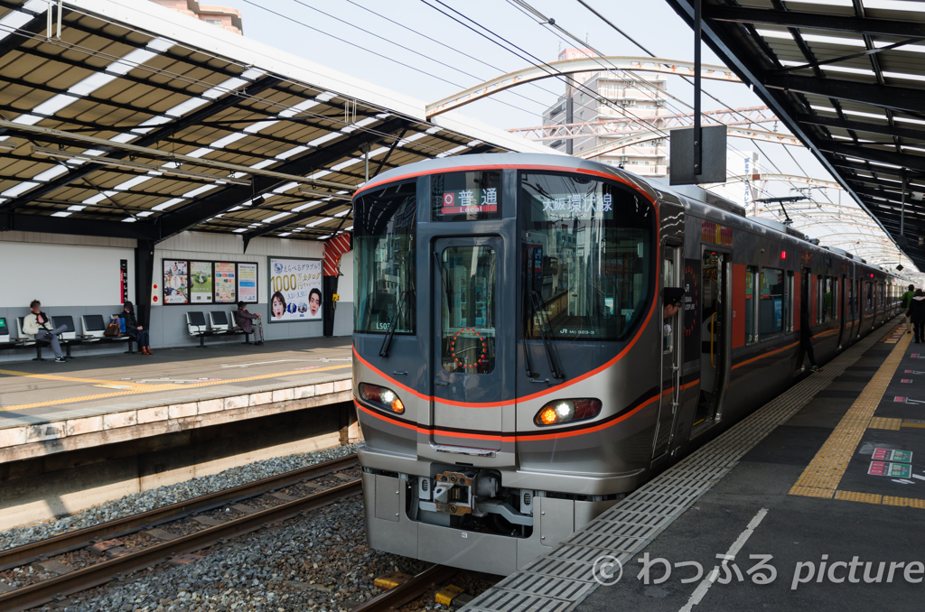 323系　大阪環状線