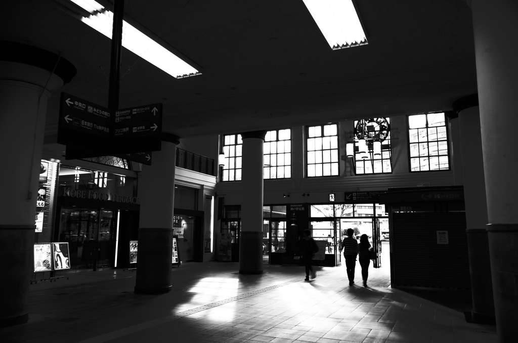 神戸駅構内