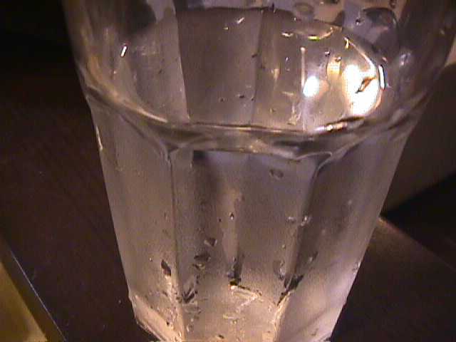 冷たい水