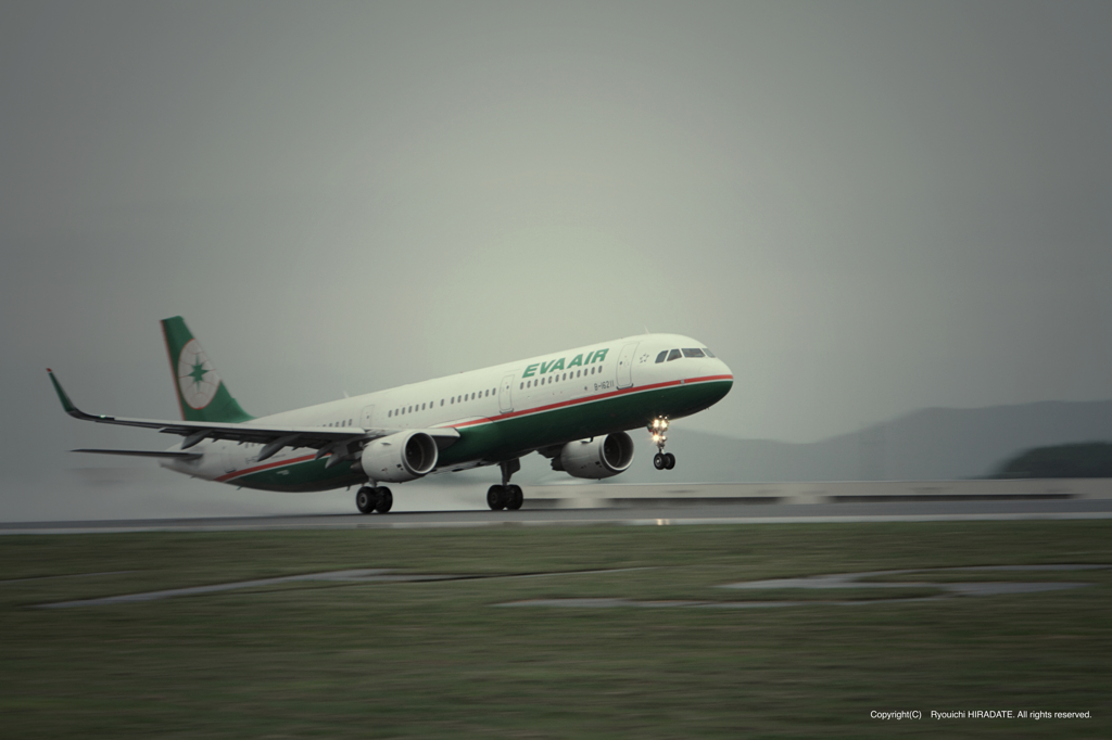 EVA AIR 離陸