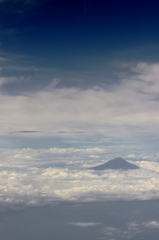 雲上からの富士山