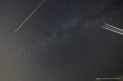 天の川と流れ星