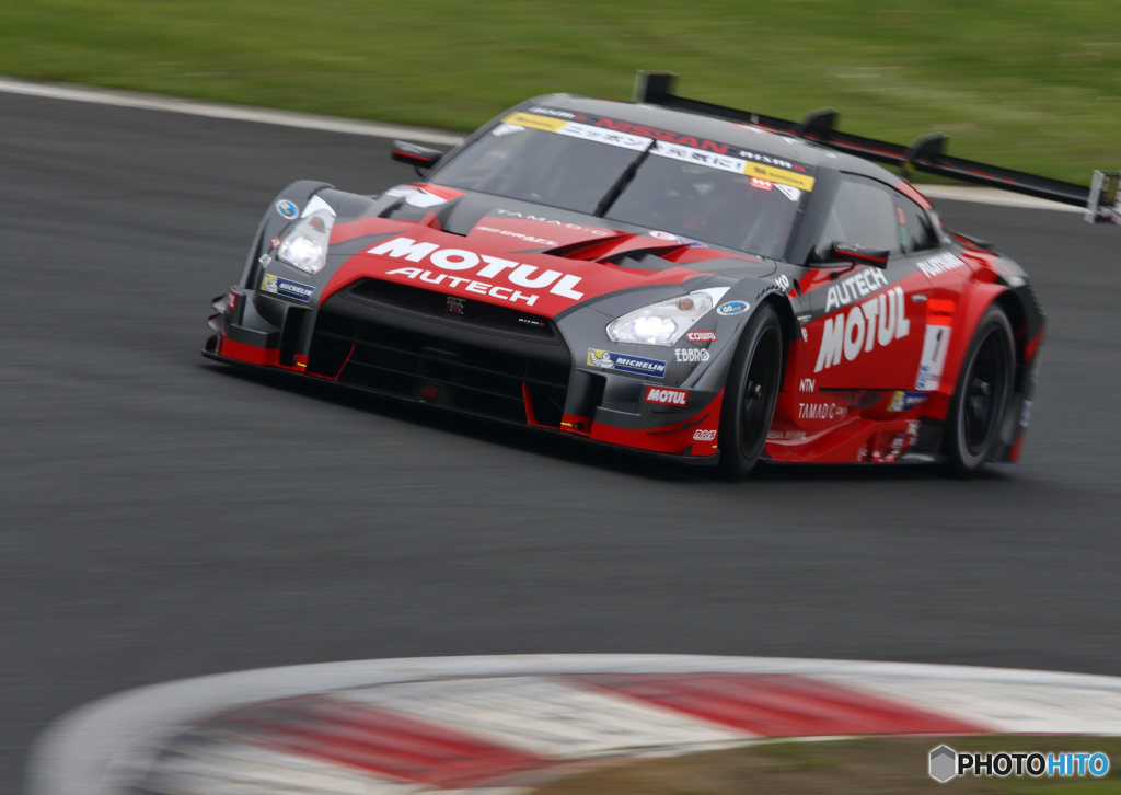 MOTUL AUTECH GT-R