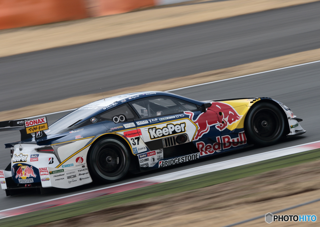 KeePer TOM'S LC500
