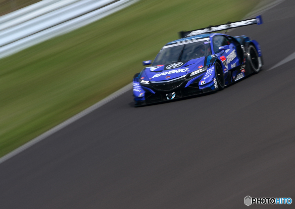 快勝！！RAYBRIG NSX-GT！