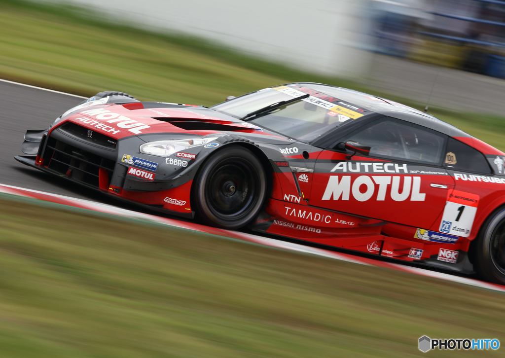 MOTUL AUTECH GT-R