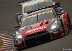 MOTUL AUTECH GT-R